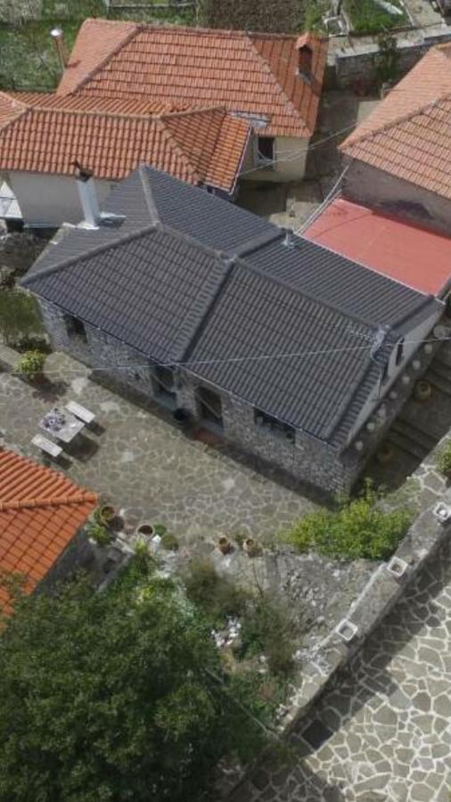 Alexadras Guesthouse Ampelochori Exterior photo