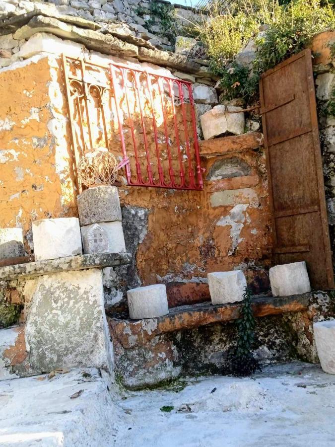Alexadras Guesthouse Ampelochori Exterior photo