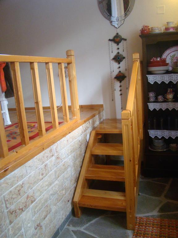 Alexadras Guesthouse Ampelochori Exterior photo